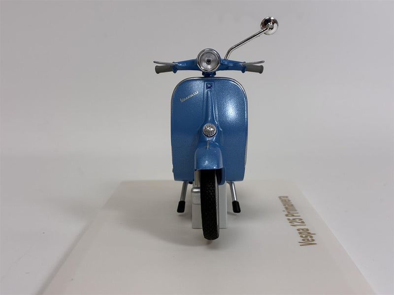 Vespa 125 Primavera Blue Metallic 1:18 Scale Norev 182100