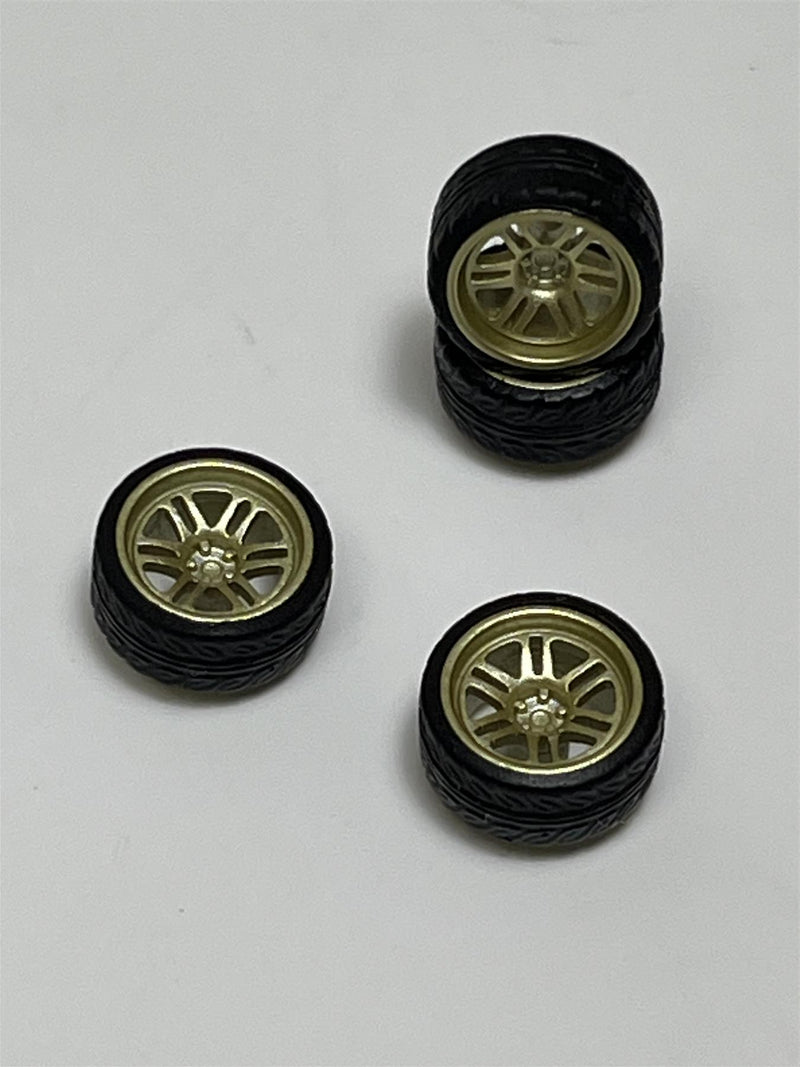 BNDS Custom Wheel Parts Wheel and Tyre Set Gold 1:64 MOT Hobby BC26403GD