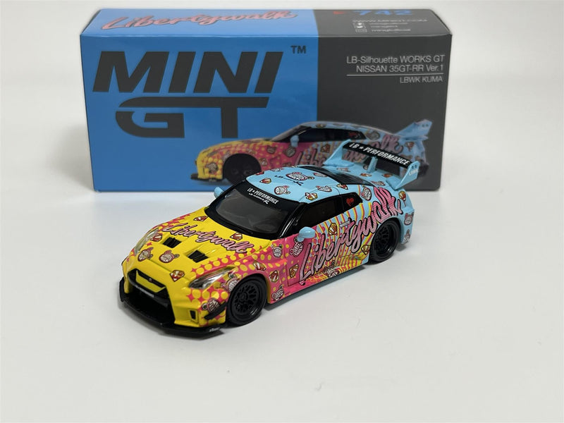 LB Silhouette Works GT Nissan 35GT RR Ver.1 LHD 1:64 Mini GT MGT00742L