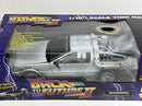 Back To The Future Part II And Accessories 1:15 Scale Diamond Select 18133