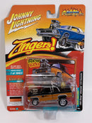 1985 Chevy Silverado C10 Fleetside Sunset Orange Metalic Gloss Black 1:64 Johnny Lightning JLSF023
