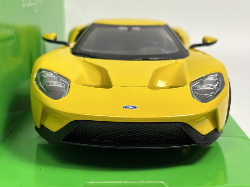 2017 Ford GT Yellow 1:24 Scale Welly 24082y