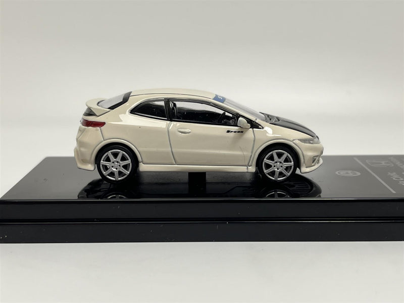 Honda Civic 2007 Type R FN2 White RHD 1:64 Paragon 65398