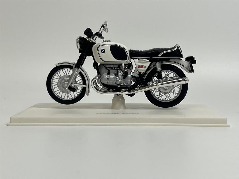 BMW R90/6 1974 White Motorbike 1:18 Scale Norev 182036