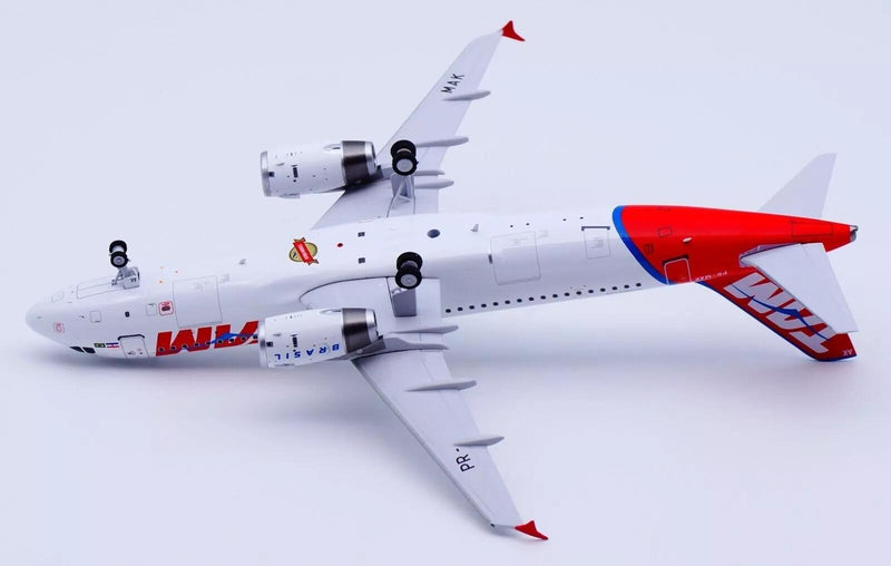 Tam Airbus A320-232 PR-MAK With Stand 1:200 Scale Retro Models RM32202