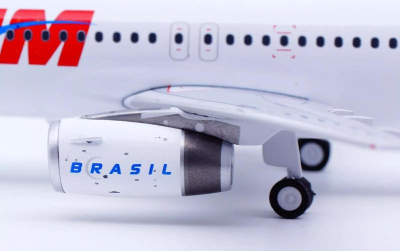 Tam Airbus A320-232 PR-MAK With Stand 1:200 Scale Retro Models RM32202