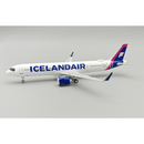 Icelandair Airbus A321-271NX TF-IAA With Stand 1:200 Scale Inflight200 IF321MF0425
