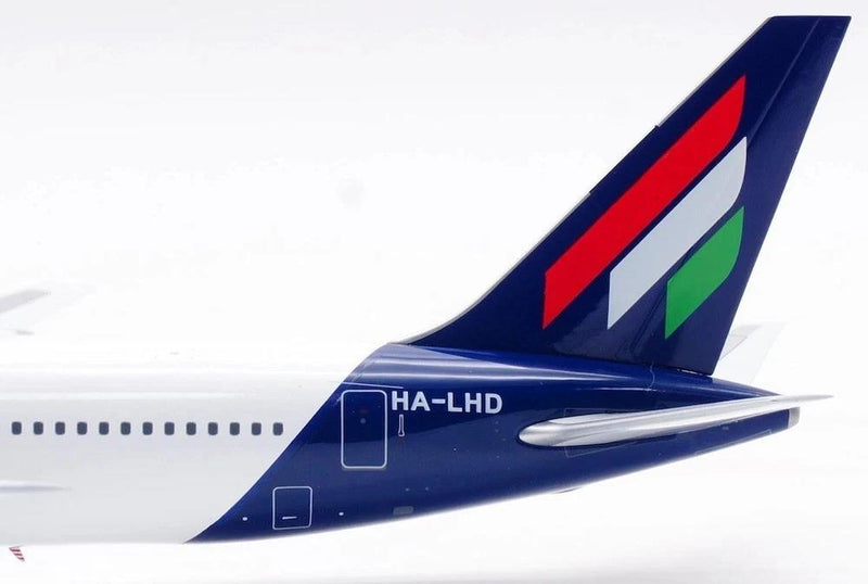 Malev Hungarian Airlines Boeing 767-3P6/ER HA-LHD 1:200 Inflight200 IF763MA0625