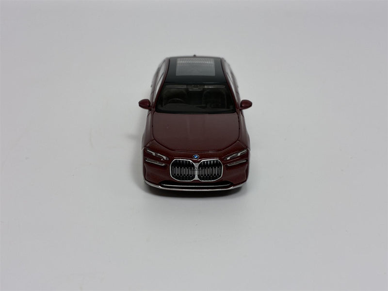 BMW i7 xDrive60 Aventurin RHD 1:64 Scale Mini GT MGT00952R