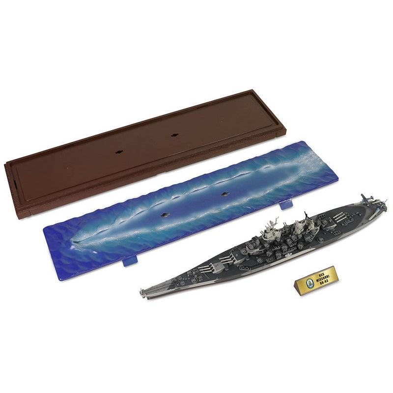 Iowa Class Battleship USS Missouri BB-63 Waterline Series 1:700 Scale Forces of Valor 862031B