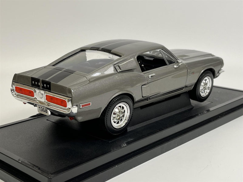 1968 Shelby GT 500KR Grey with Black Stripes 1:18 Road Signature Collection 92168gy