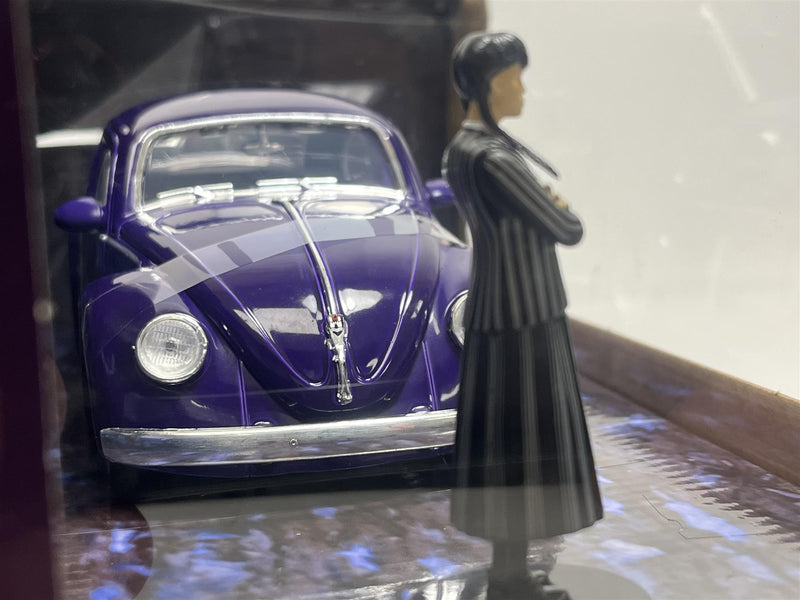 Wednesday Adams Thing Figure and VW Beetle 1:24 Jada 253255076 35131