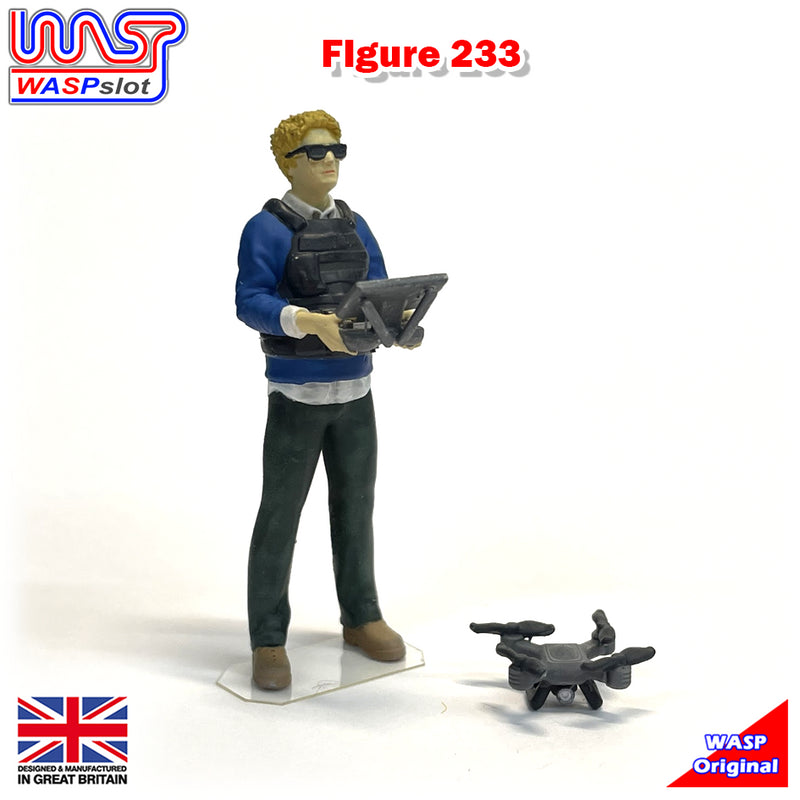 Trackside Figure Scenery Display No 233 New 1:32 Scale WASP