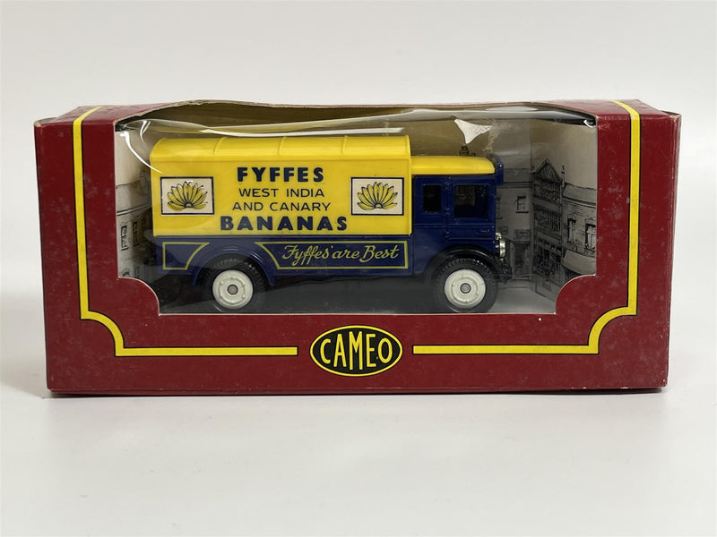 The Village Collection Fyffes Bananas Cameo From Corgi VCC05D S6