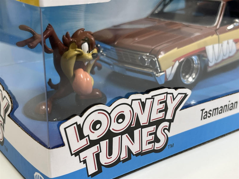 Looney Tunes Tasmanian Devil Figure and 1967 Chevrolet El Camino 1:24 Jada 253255072