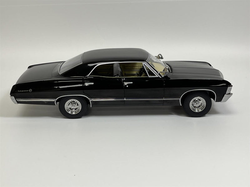 Supernatural Themed Chevrolet Impala Sport Sedan 1967 1:18 Greenlight 19119