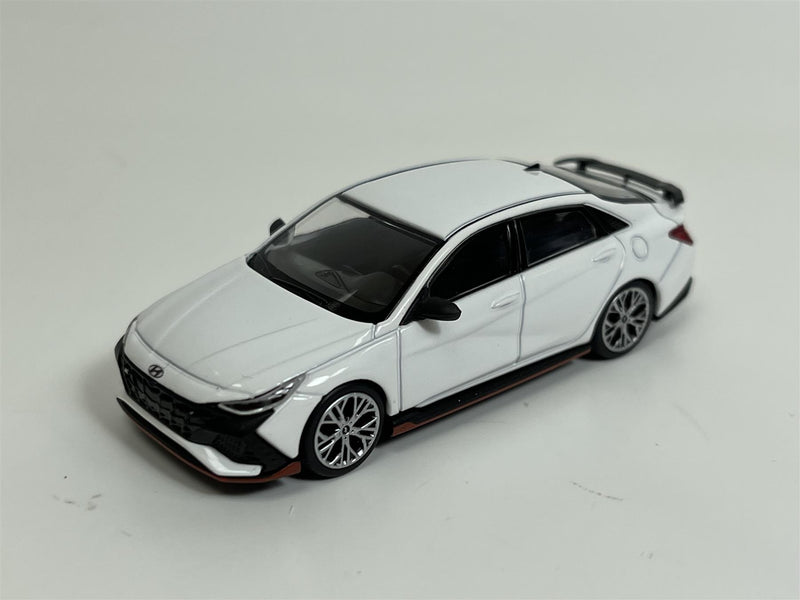 Hyundai Elantra N Ceramic White LHD 1:64 Scale Mini GT MGT00427L