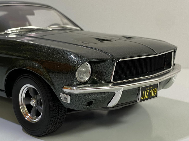 1968 ford mustang gt bullitt theme 1:18 scale greenlight 13615