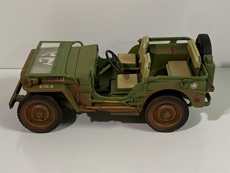 military police 1944 willys jeep dirty 1:18 scale american diorama 77406a