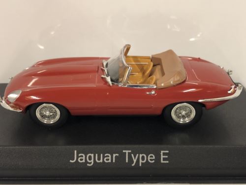 e type jaguar cabriolet 1961 carmin red 1:43 scale norev 270062