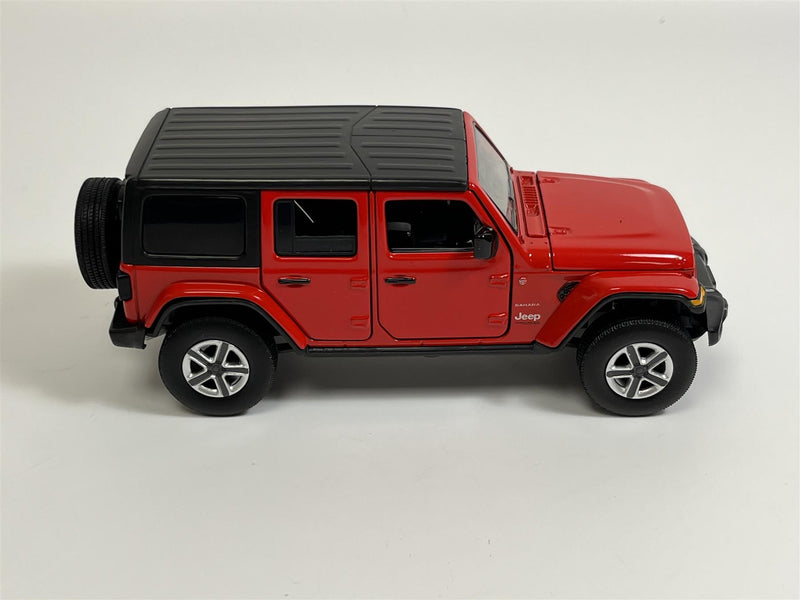 Jeep Wrangler Sahara LHD Red 1:32 Scale Light & Sound Tayumo 32120001