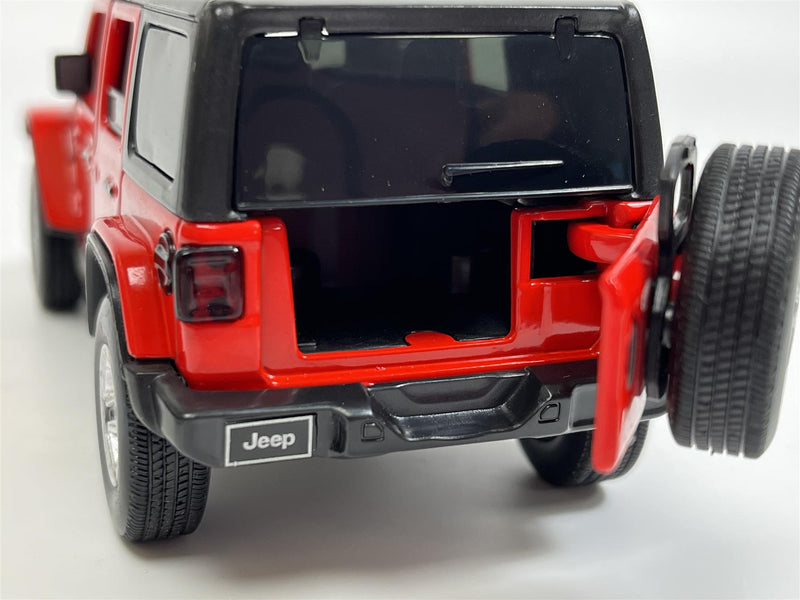 Jeep Wrangler Sahara LHD Red 1:32 Scale Light & Sound Tayumo 32120001