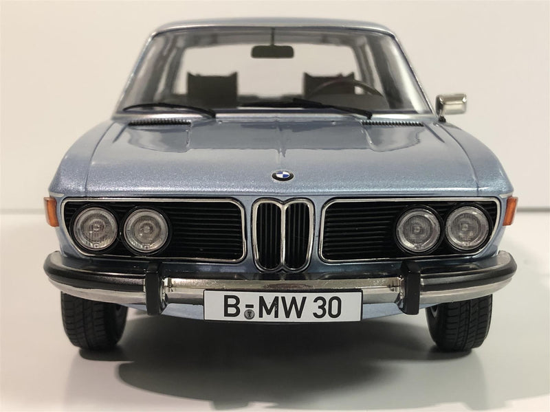 1971 bmw 3.0s e3 2 series light blue metallic 1:18 scale kk 180402