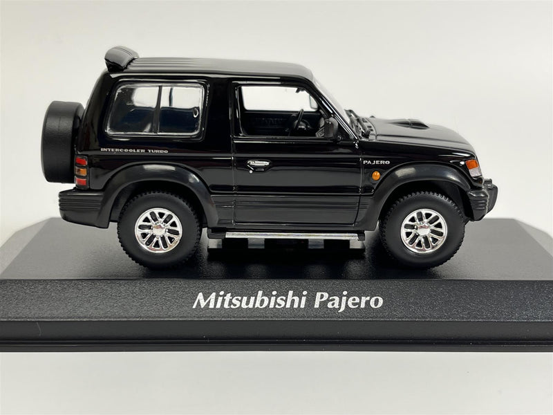 Mitsubishi Pajero 1991 Black 1:43 Maxichamps 940163370