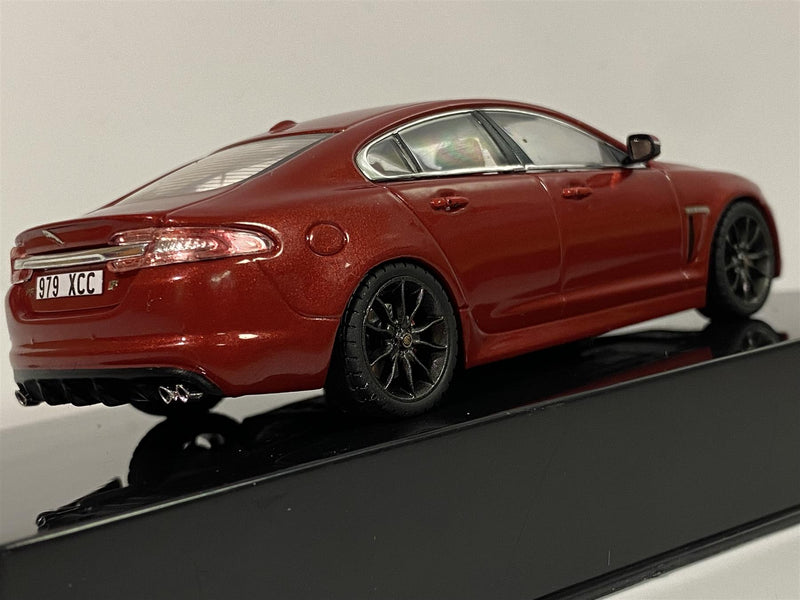 jaguar xfr italian racing red 1:43 scale ixo new boxed