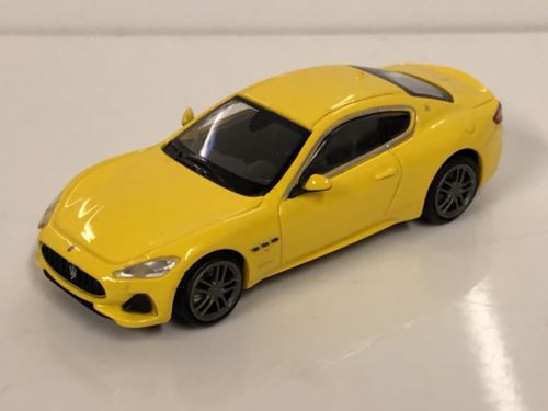 minichamps 870123120 2018 maserati granturismo yellow 1:87 scale