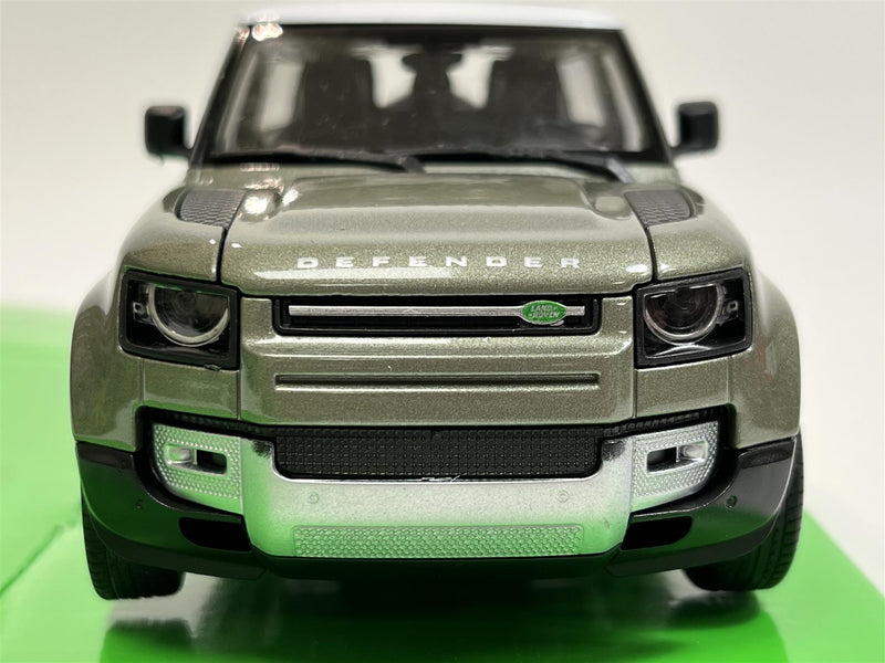 2020 Land Rover Defender Green White 1:26 Scale Welly 24110gw