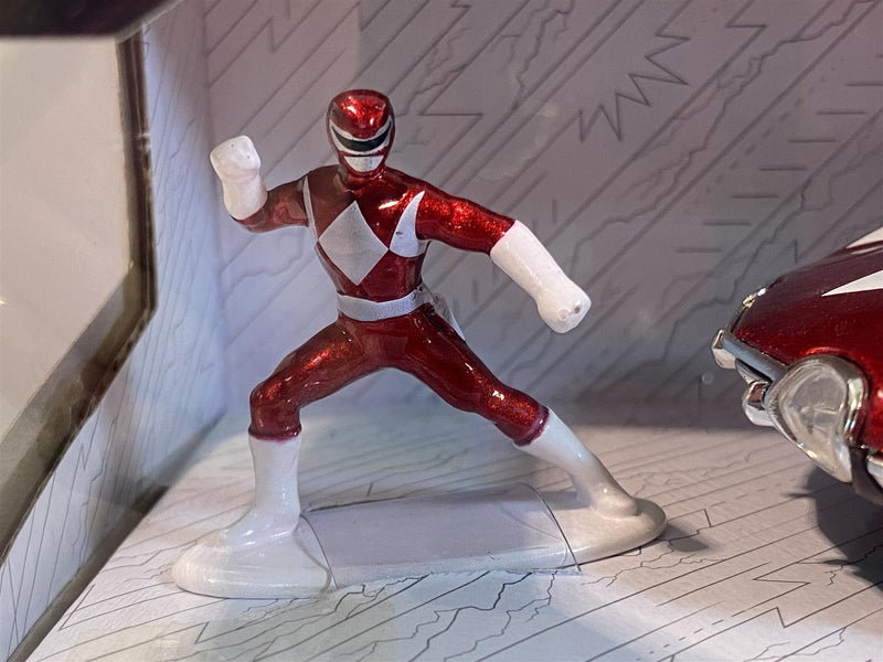 red power ranger and 1967 toyota 2000gt 1:32 jada 33074