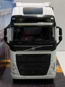 volvo fh 500 white 1:32 scale transporter series welly 32690sw