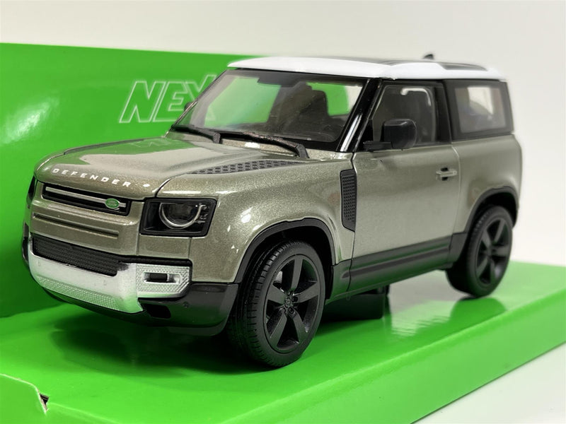 2020 Land Rover Defender Green White 1:26 Scale Welly 24110gw