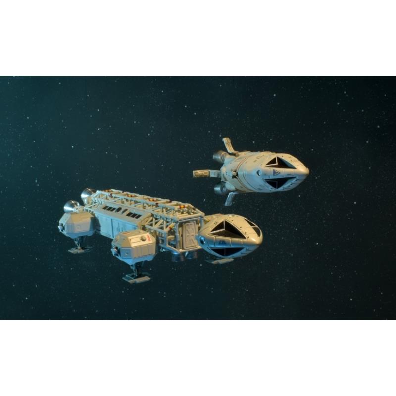 space 1999 dragons domain eagle transporter with detatchable beak and upcm dx set stegt-21