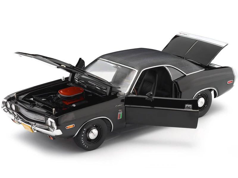 【お買い得HOT】1/18 Greenlight Dodge Challenger R/T ” The Black Ghost ” 1970年 グリーンライト ダッジ チャレンジャー 「ブラック・ゴースト」 乗用車