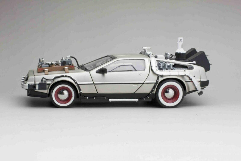 back to the future iii time machine 1:18 scale sun star 2712