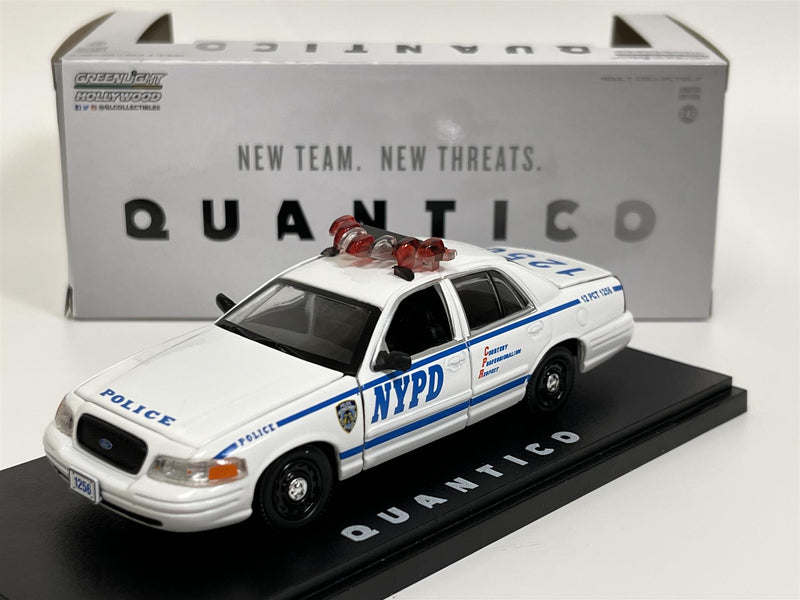 Quantico 2003 Ford Crown Victoria White 1:43 Greenlight 86633