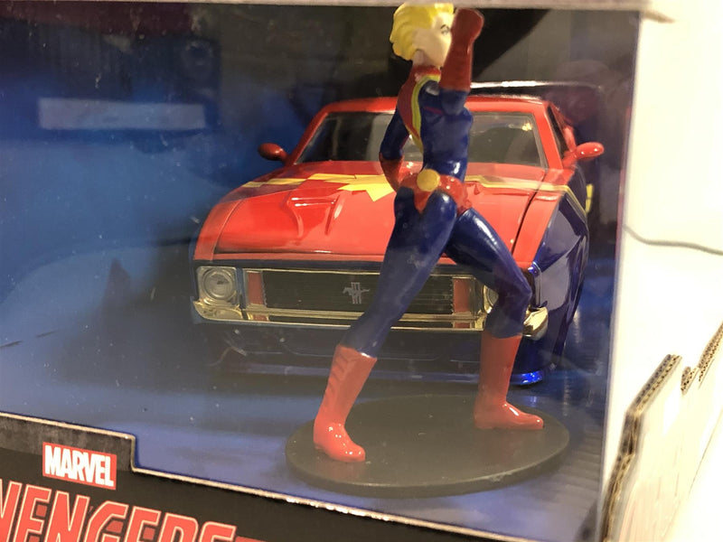 captain marvel 1973 ford mustang with figure 1:24 scale jada 31193