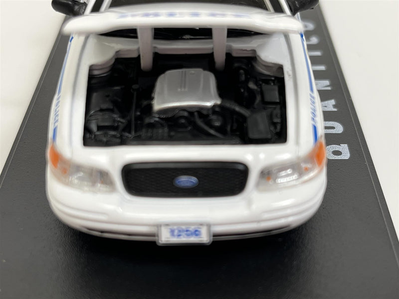 Quantico 2003 Ford Crown Victoria White 1:43 Greenlight 86633