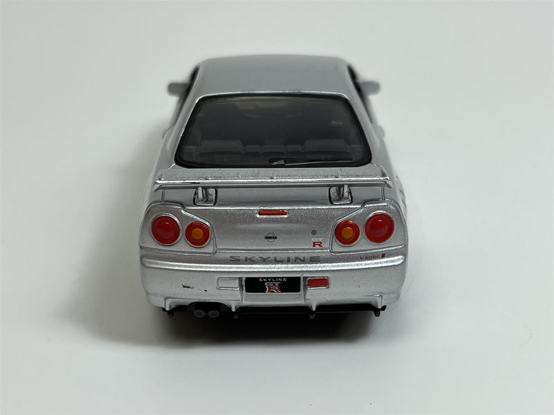 Nissan GT R34 V Spec II RHD Silver 1:36 Scale Tayumo 36115212