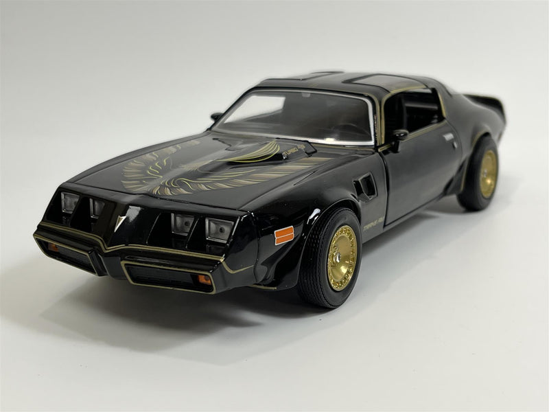 Smokey and the Bandit II Theme 1980 Pontiac Firebird T/A 1:24 Greenlight 84037