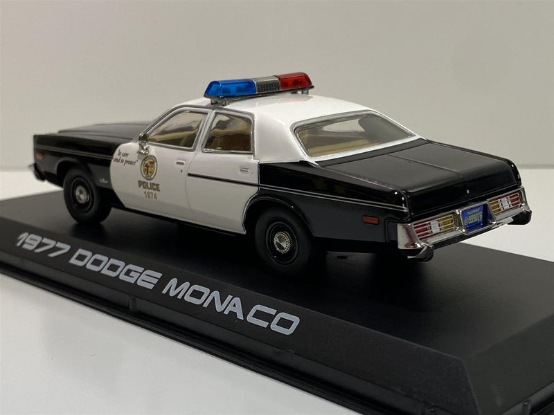 the terminator 1977 dodge monaco met police 1:43 greenlight 86534