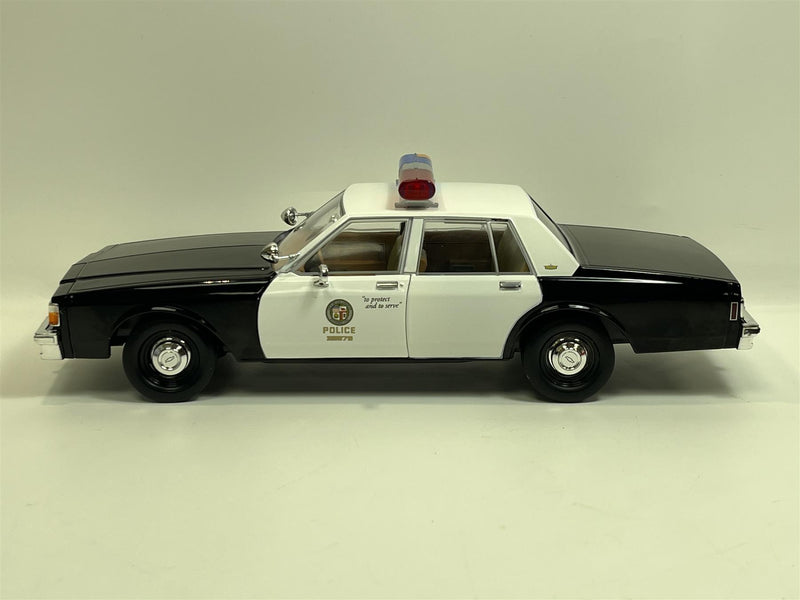The Terminator T2 1987 Chevrolet Caprice with T1000 Figure 1:18 Greenlight 19105