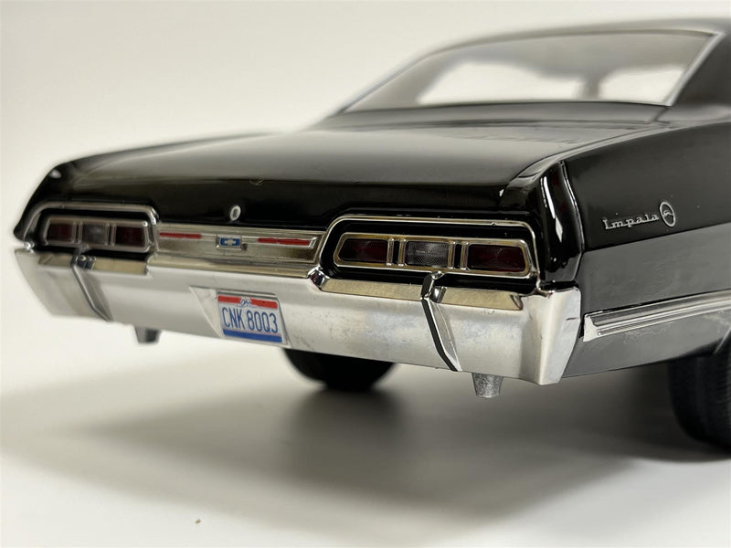 Supernatural Themed Chevrolet Impala Sport Sedan 1967 1:18 Greenlight 19119