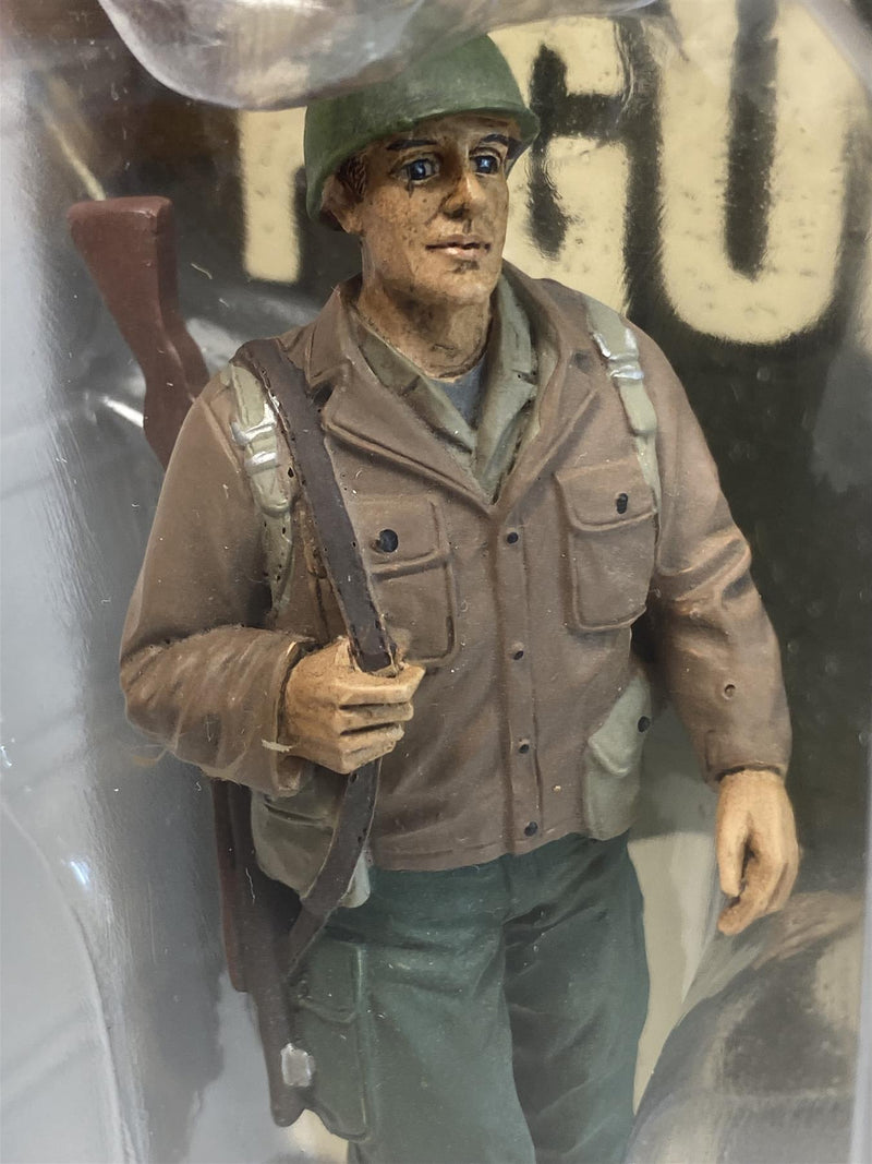 wwii hand painted poly resin soldier 1:18 figure american diorama 77410