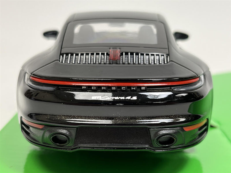 Porsche 911 Carrera 4S Black 1:24 Welly 24099BLK