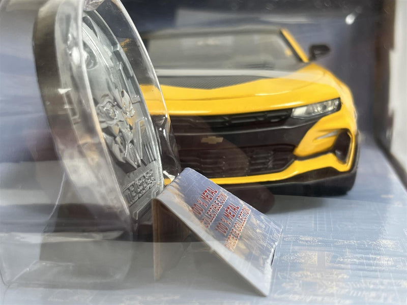 Transformers 2016 Chevy Camaro Bumble Bee with Collectible Coin 1:24 Jada 253115002