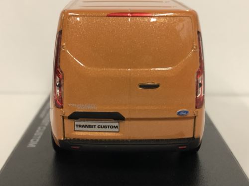 2018 ford transit custom v362 mca sport orange glow 1:43 greenlight 51276