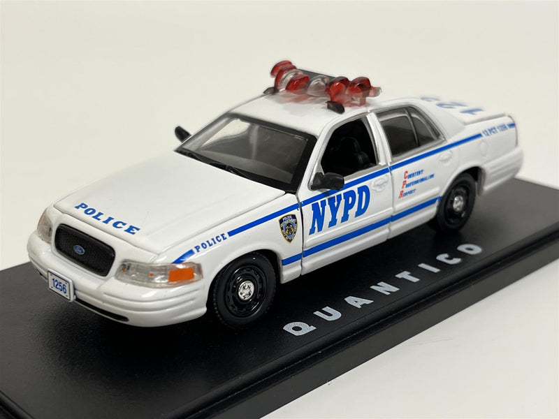 Quantico 2003 Ford Crown Victoria White 1:43 Greenlight 86633